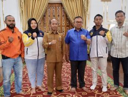 Sekretaris Daerah Muhammad Firmansyah Melepas Atlet Pra-PON Karate Banjarbaru Provinsi Kalimantan Selatan.